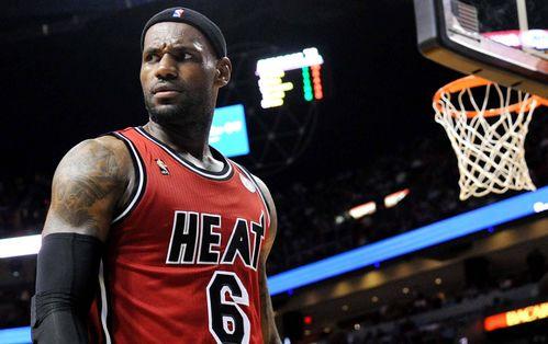 詹姆斯近期爆料新闻视频,揭秘背后真相与惊人内幕  第2张